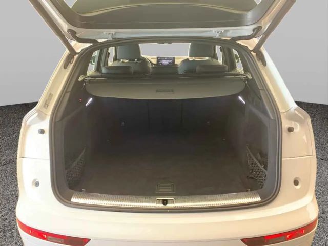 Audi SQ5 TDI *STDHZ*MATRIX*AHK*ACC*360*22"*LEDER*NAVI