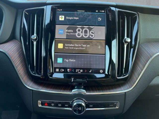 Volvo XC60 Dark Plus