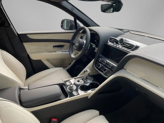 Bentley Bentayga V8