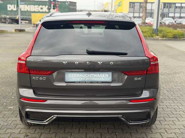 Volvo XC60 AWD Dark Plus