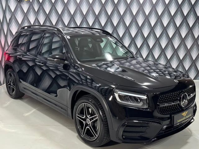 Mercedes-Benz GLB 180 AMG Line
