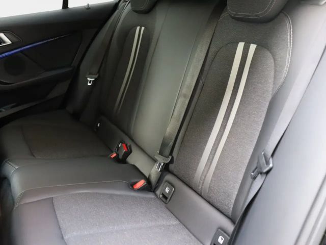 BMW 120 120i Sedan Sport Line