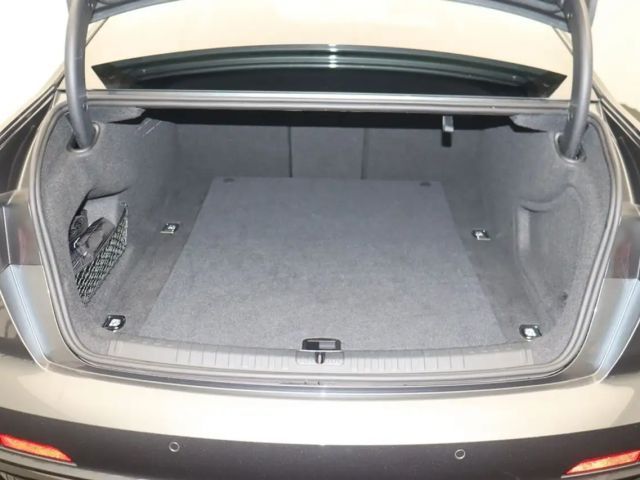 Audi A6 40 TDI S-Line Sedan