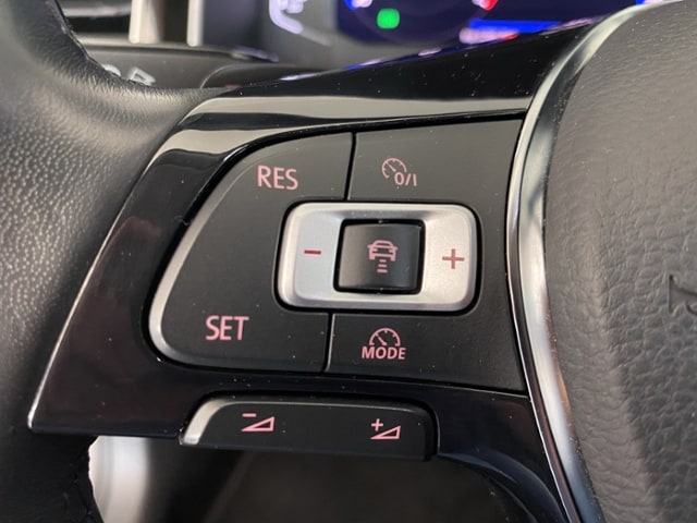 Volkswagen Polo 1.0 TSI DSG R-Line