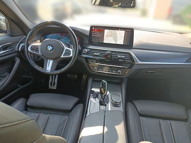 BMW 530 530i M-Sport Touring xDrive