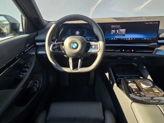 BMW 520 520d M-Sport Touring