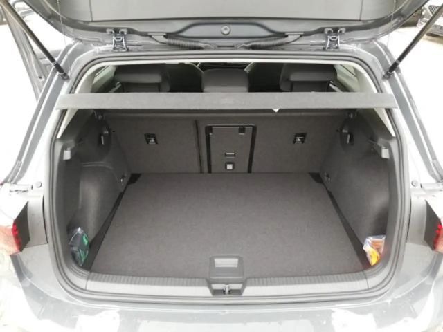 Volkswagen Golf 1.5 TSI Golf VIII