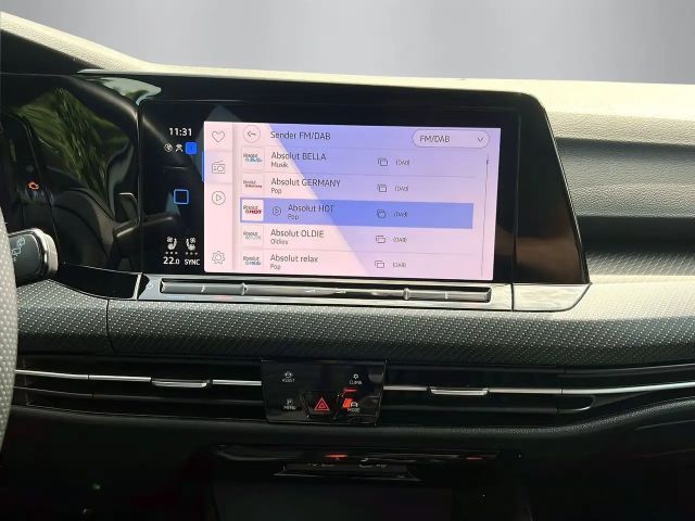 Volkswagen Golf "R" +DCC+AKRAPOVIC+LEDER+MATRIX+ASSISTS+