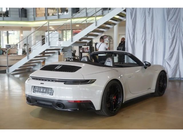 Porsche 911 4 Cabrio Carrera GTS