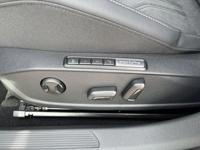 Volkswagen Golf Rabbit TSI