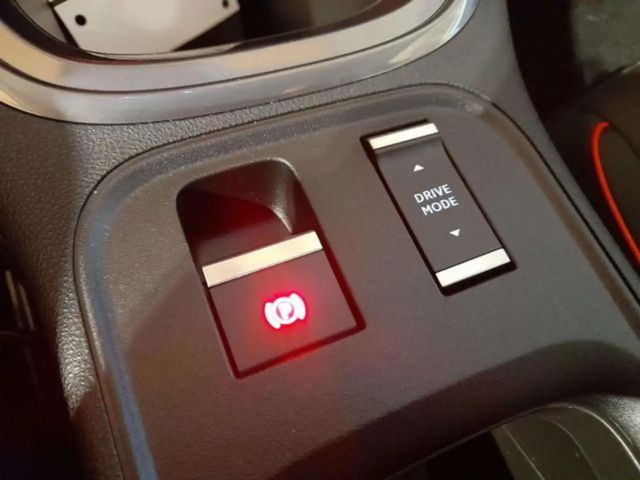 Fiat 600e 600e RED 2023 54kWh Klimaautomatik Onboard-C