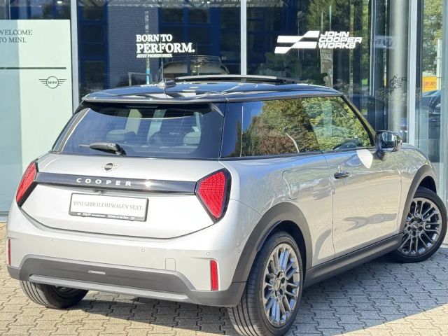 MINI Cooper Classic Trim PANO HuD DA PA LenkradHzg