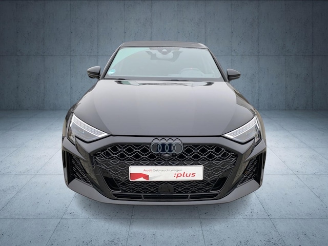 Audi RS3 Quattro S-Tronic Sedan