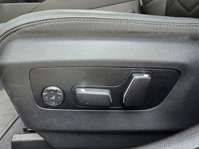 BMW 520 520i M-Sport Sedan