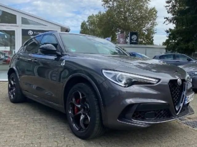 Alfa Romeo Stelvio Q4 Quadrifoglio