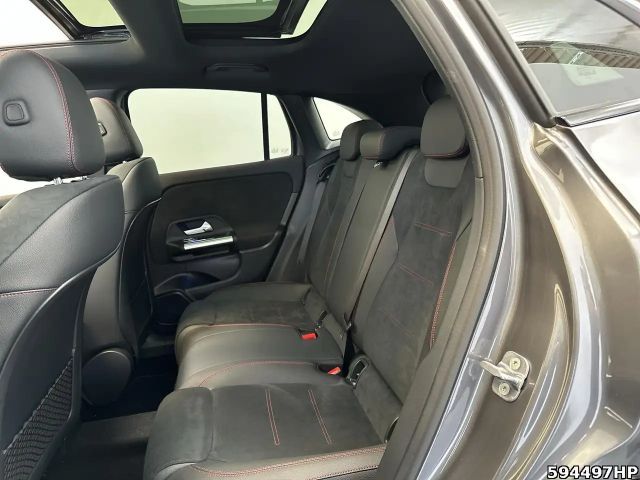 Mercedes-Benz GLA 200 AMG Line