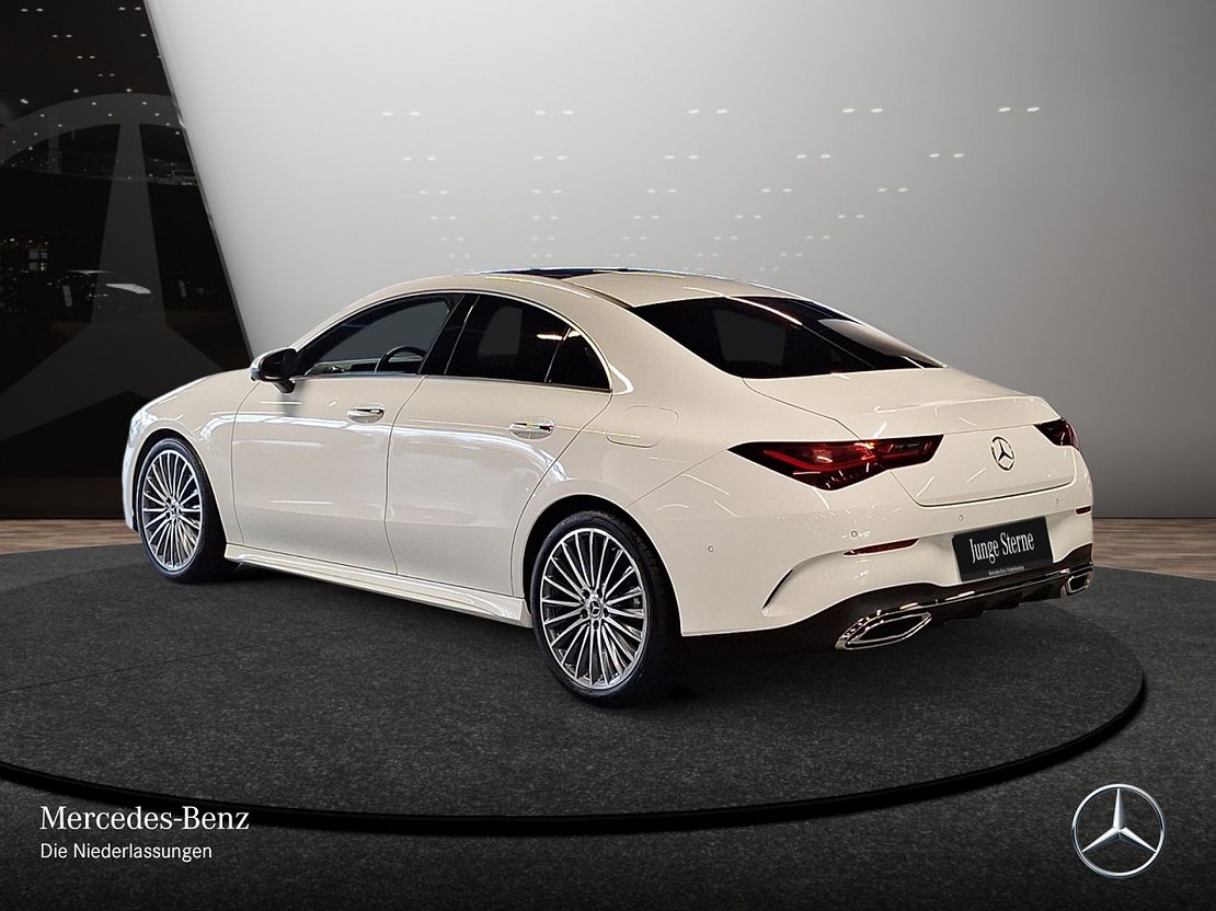 Mercedes-Benz CLA 180 AMG Line Coupé