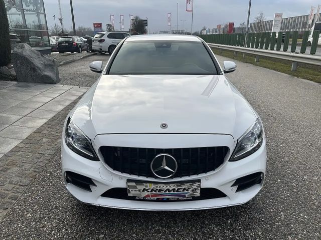Mercedes-Benz C 220 4MATIC C 220 d Sedan