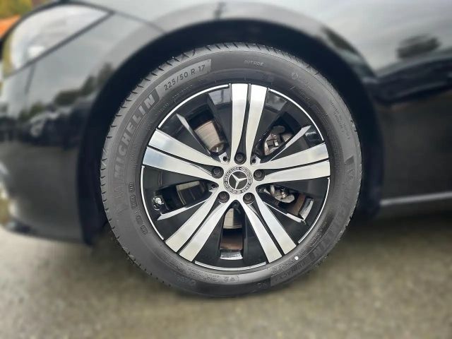 Mercedes-Benz C 200 AVANTGARDE Estate