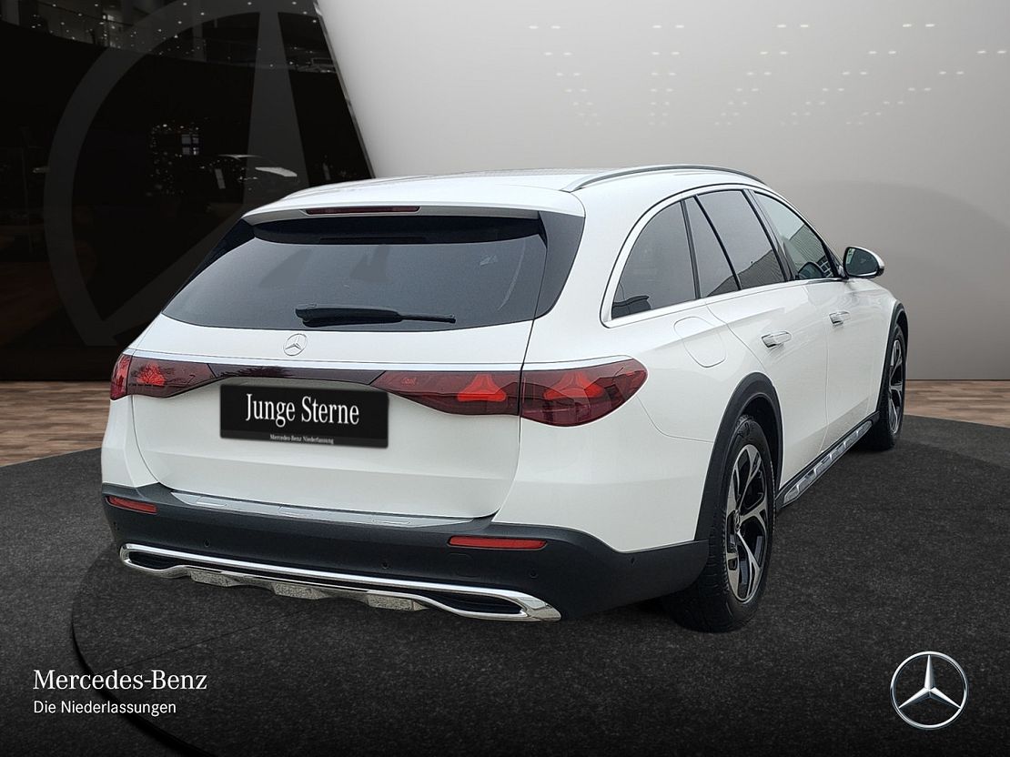 Mercedes-Benz E 220 4MATIC E 220 d Estate