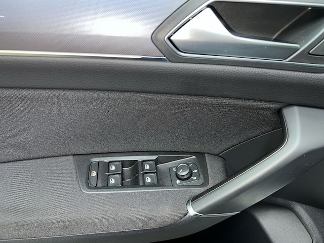 Volkswagen Touran Touran 2.0 TDI DSG Highline AHK Navi