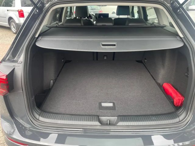 Volkswagen Golf 1.5 TSI Variant