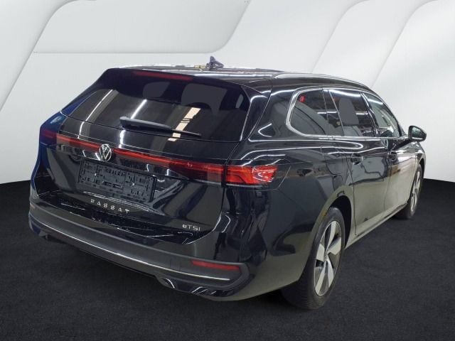 Volkswagen Passat 1.5 eTSI Business DSG Variant