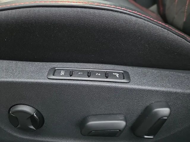 Skoda Octavia Combi RS iV