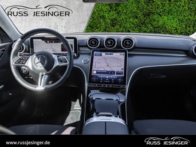 Mercedes-Benz C 200 AVANTGARDE Sedan