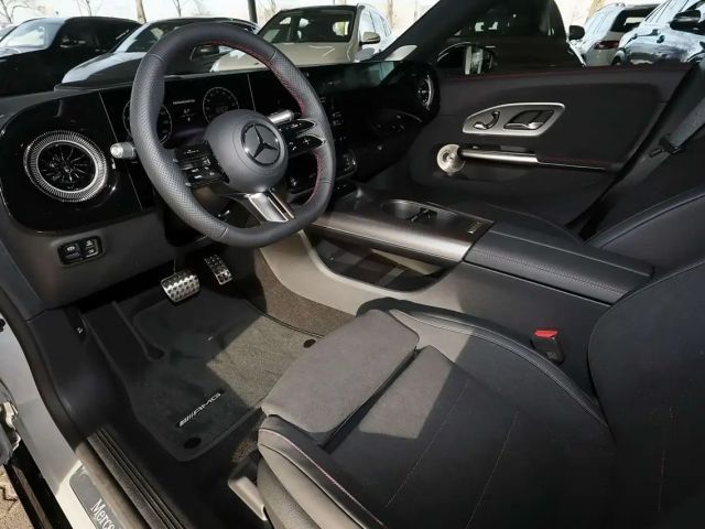 Mercedes-Benz CLA 350 4MATIC AMG Line