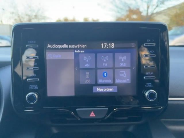 Toyota Yaris Hatchback Style