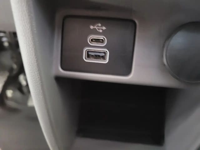 Volkswagen Transporter Lang T7