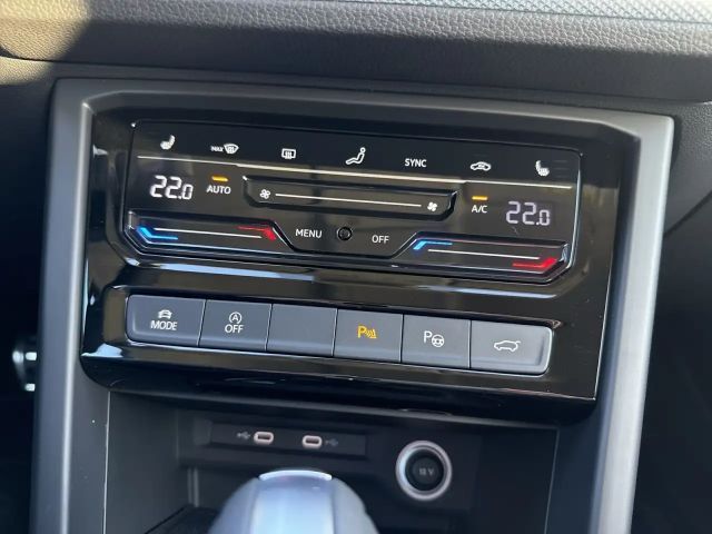 Volkswagen Touran 1.5 TSI DSG