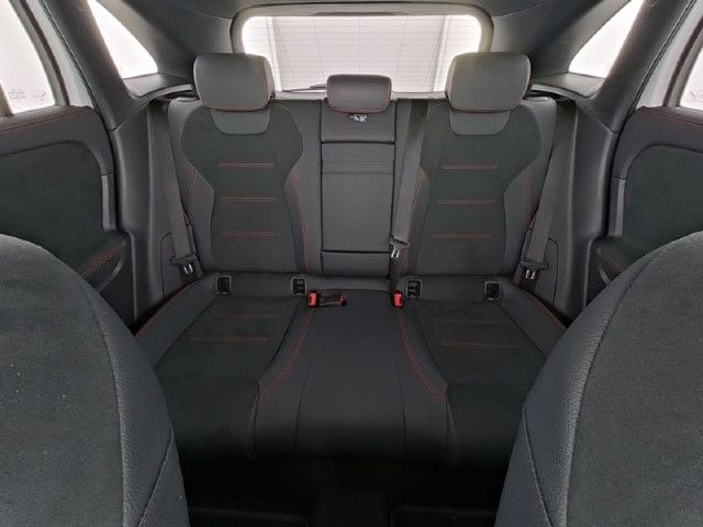 Mercedes-Benz EQA 300 4MATIC