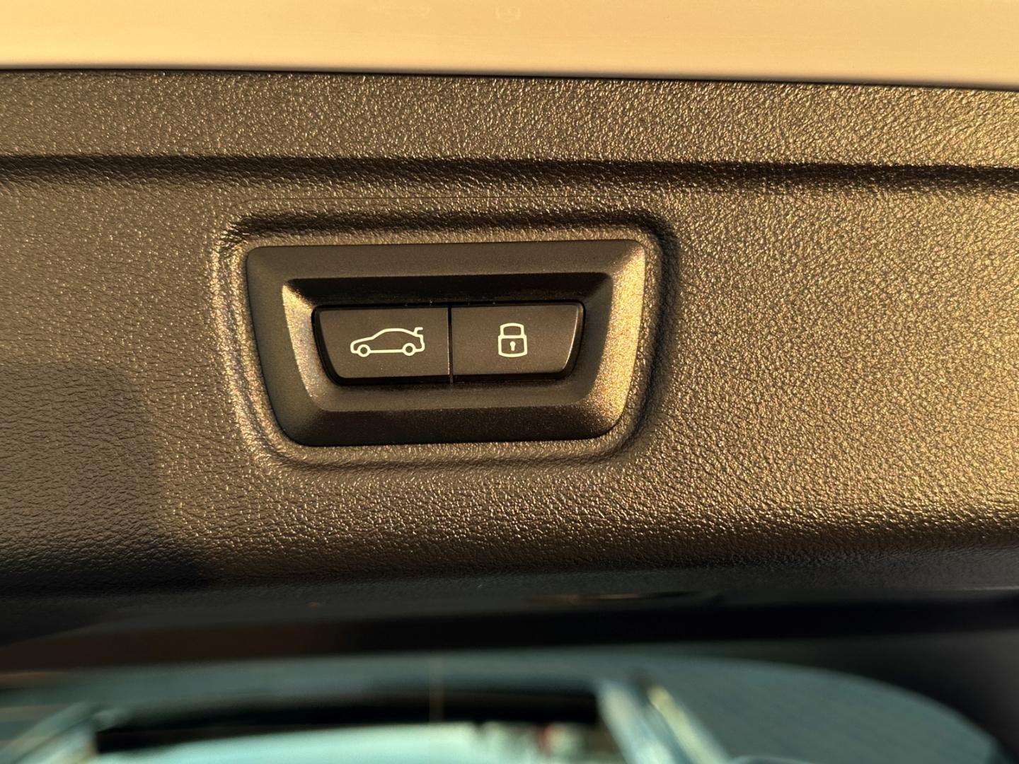 BMW 330 330e M-Sport Touring