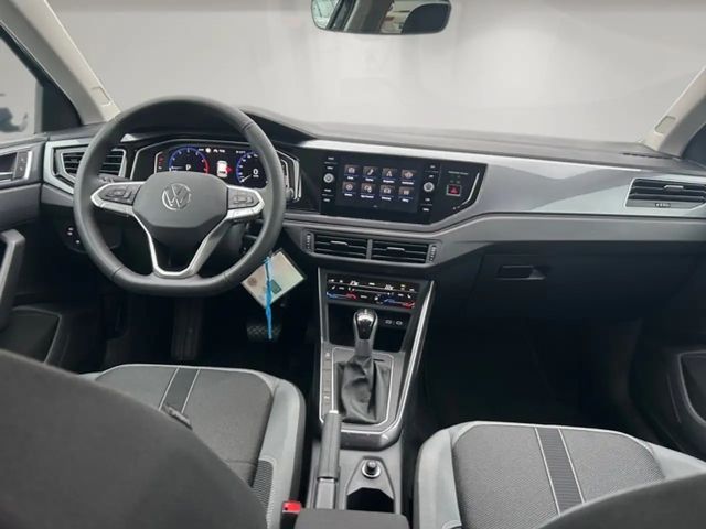 Volkswagen Polo 1.0 TSI DSG Style