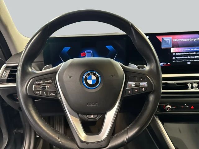 BMW 330 330e Touring