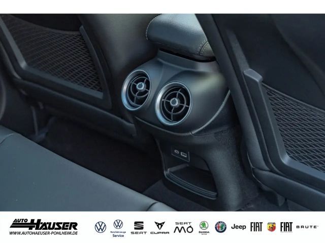 Alfa Romeo Stelvio AT8 Q4 Turbo Veloce