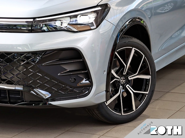 Volkswagen Tiguan 4Motion DSG R-Line