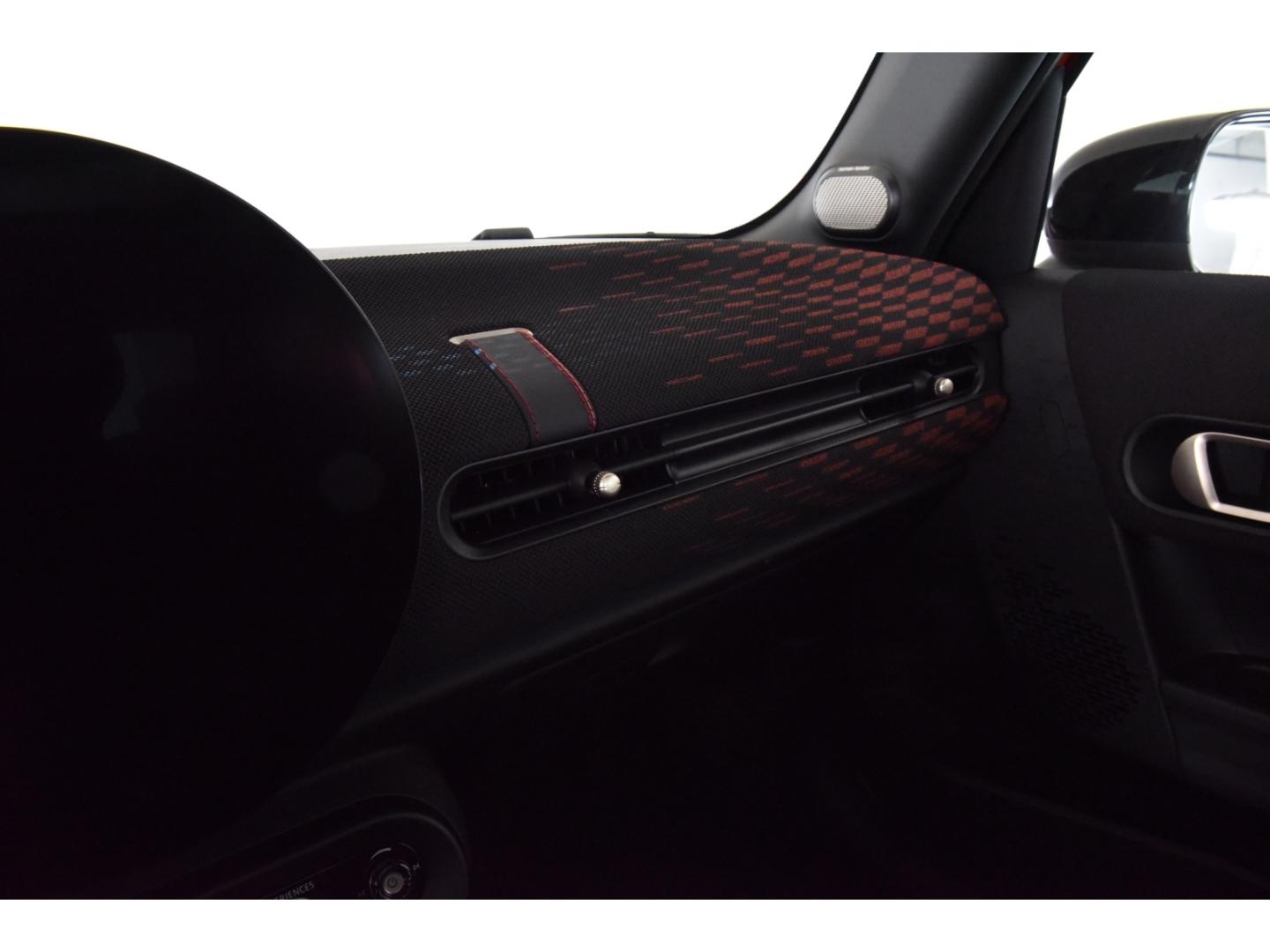 MINI Cooper John Cooper Works