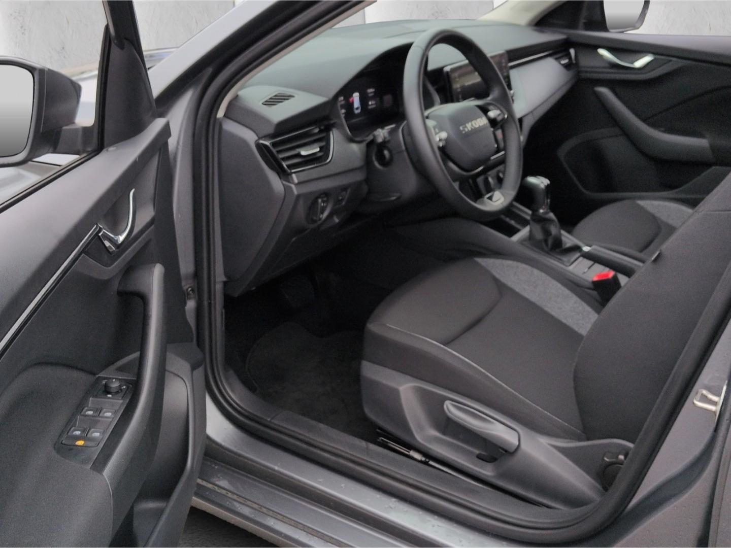 Skoda Scala Essence TSI*DSG LED SHZ Tempo digCockp PDC