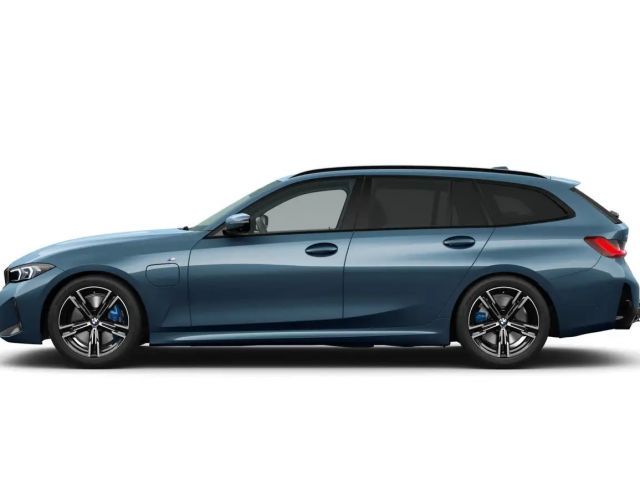 BMW 330 330e M-Sport Touring xDrive