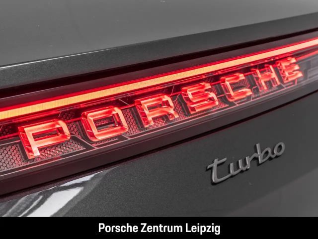 Porsche Taycan Turbo