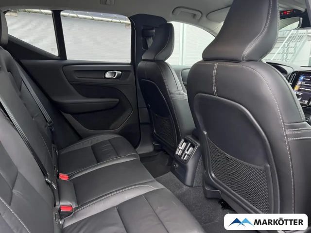 Volvo XC40 Dark Plus