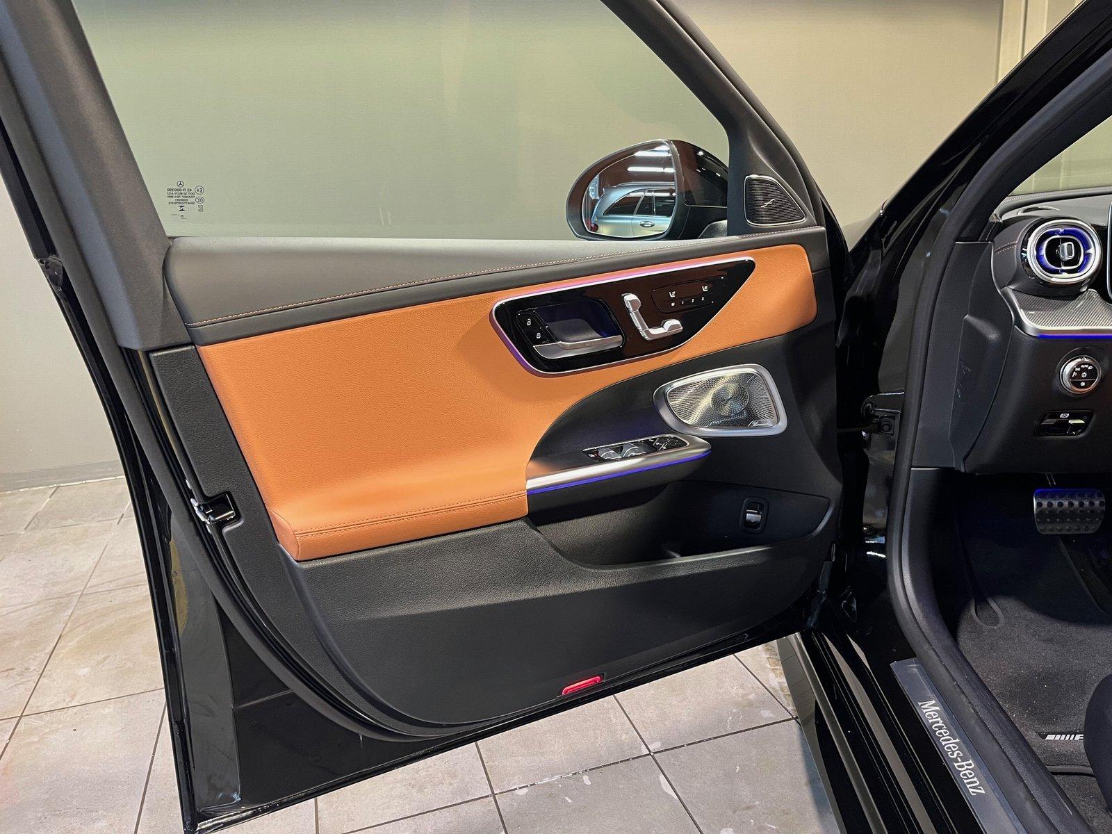 Mercedes-Benz C 200 AMG Line Sedan