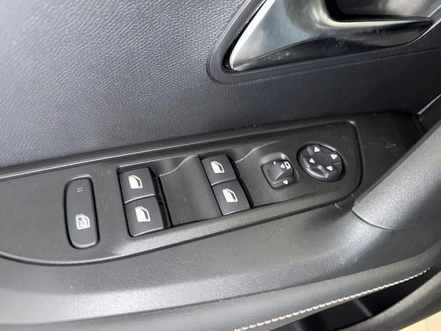 Peugeot 2008 Allure Pack PureTech