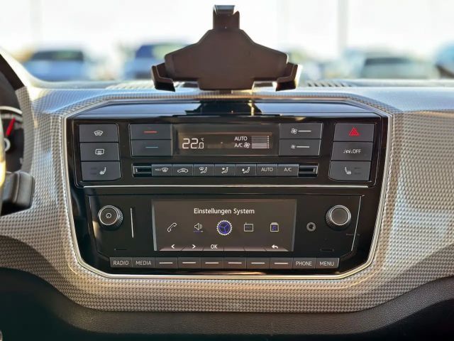 Volkswagen e-up! Plus Style