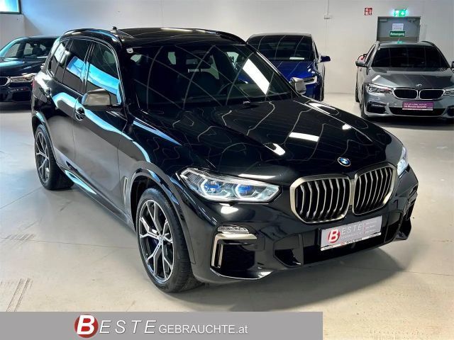 BMW X5 M50i