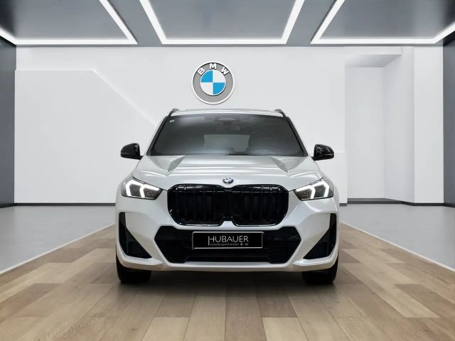 BMW X1 xDrive23i [M Sport, HUD, LED, Pano, HK Sound]