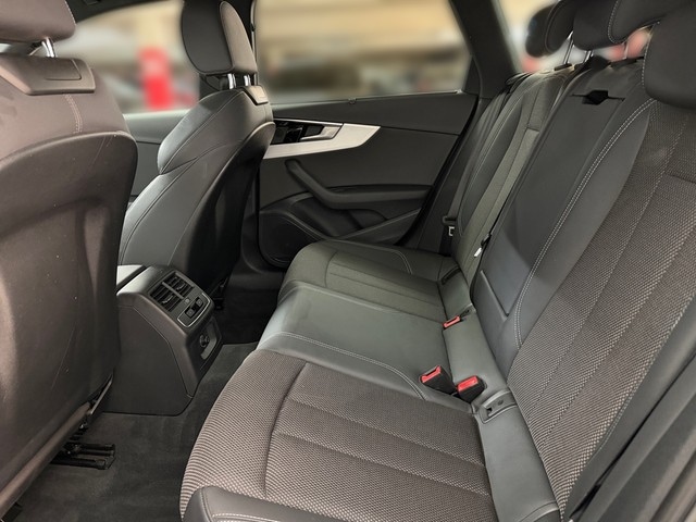 Audi A4 45 TFSI Avant Quattro S-Tronic